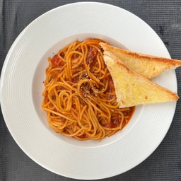 สปาเก็ตตี้ซอสแดง