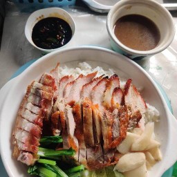 ข้าวหน้าเป็ดนายเขต ตรงข้ามซอยอนามัย24ตึกสีฟ้าริมสะพาน