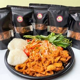 หนังไก่ทอดกรอบ (ไก่ขย่ม) รสแซ่บ