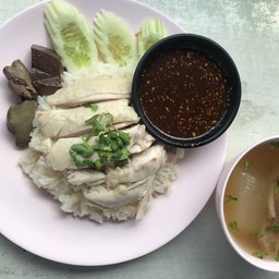 ข้าวมันไก่ต้ม พิเศษ