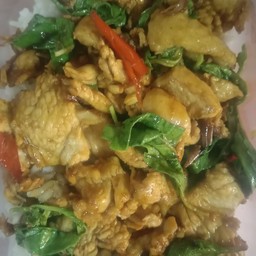 ข้าวกระเพราไก่