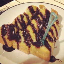 อร่อยบ้านจ๊ะเอ๋ 8888 (อร่อยจริงลูกชิ้นย่าง) น้ำจิ้มรสเด็จ เมนูปังปิงต้องลอง
