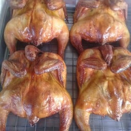 ไก่อบโอ่ง ตัวกลาง
