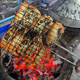 กุ้ง 10-12 ตัวโลจำนวน   ครึ่งโล