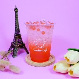 สตอเบอรี่โซดา