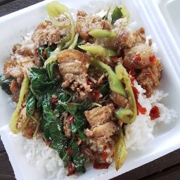 อาหารตามสั่งครัวตาอึ่ง เฮงดี
