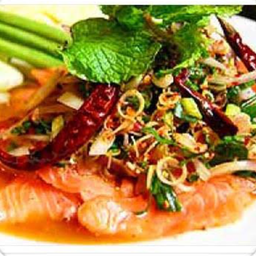 ลาบแซลม่อนซาซิมิ