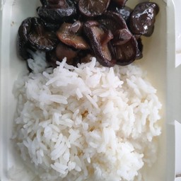 เห็ดหอมน้ำมันหอยราดข้าว