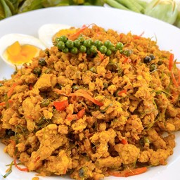 คั่วกลิ้งไก่เป็นกับข้าว