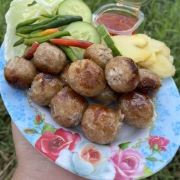 ไส้กรอกอีสานหลังวงษ์