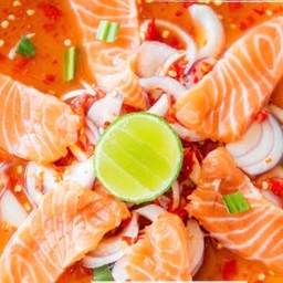 ยำแซลม่อนซาซิมิ