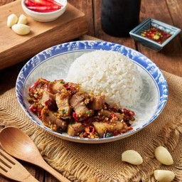 ข้าวหน้า หมูกรอบคั่วพริกเกลือหิมาลายัน