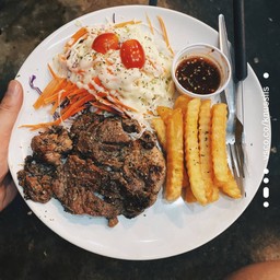 สเต็กหมูนุ่มพริกไทยดำ