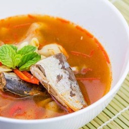 ต้มยำปลากระป๋อง