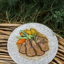 สตูลิ้นวัว