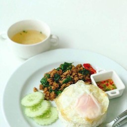 ข้าว-กะเพราหมูสับ+ไข่ดาว