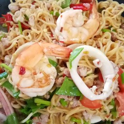 ข้าวผัดทะเล