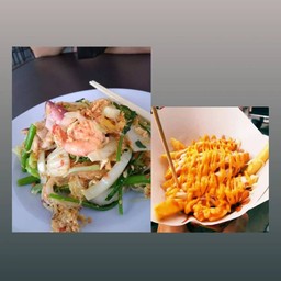 สุกี้แห้งหมู+เฟรนฟรายราดชีส