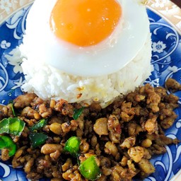 คั่วกลิ้งเมืองคอน+ไข่ดาว