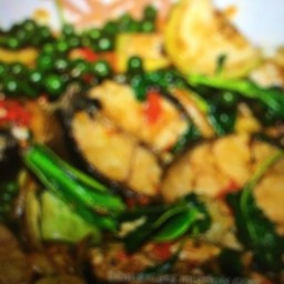 ข้าว+ผัดฉ่าปลาดุก