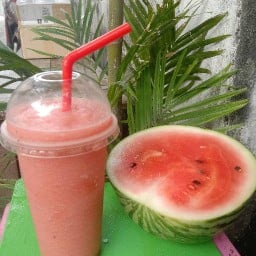 ร้านน้ำปั่นบ้านครูสมร