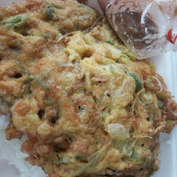ข้าวไข่เจียวผักรวมหมูสับกุ้ง