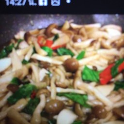 ข้าว+ผัดเห็ดรวมเบค่อน