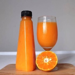 น้ำส้มคั้น