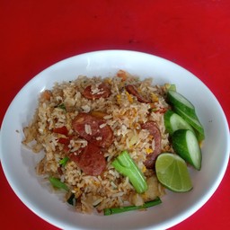 ข้าวผัดปลากระป๋อง