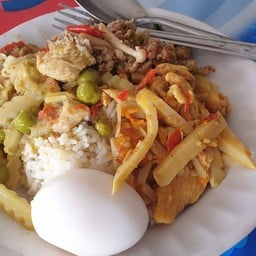 อรัญญา ข้าวแกงรสเด็ด ปั๊ม Lpg World Gas ข้างวัดบางไผ่