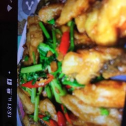 ข้าว+ผัดขึ้นฉ่ายไก่ย่าง