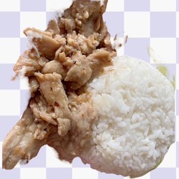 ข้าวราดกระเทียมพริกไทย