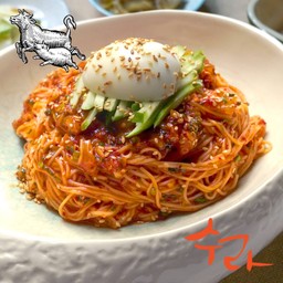 김치비빔국수 Kimchi bibimguksu Spicy Noodles with Kimchi _B13