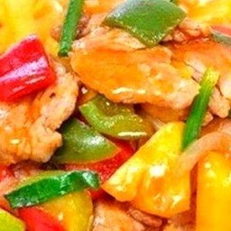 ผัดเปรี้ยวหวานไก่  ราดข้าว