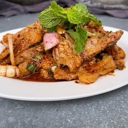 น้ำตกมันคอหมูย่าง