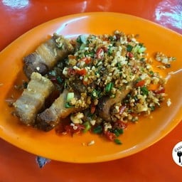 หมูกรอบคั่วพริกเกลือ