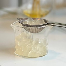 ไข่มุกคริสตัล