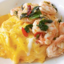 ข้าวไข่ข้น+กะเพรากุ้งหมาล่า