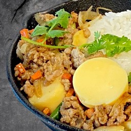 เต้าหู้หมูสับทรงเครื่อง (กับข้าว)