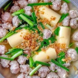 ต้มจืดเต้าหู้หมูสับใส่วุ้นเส้นหอมๆ