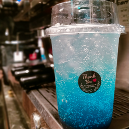 อิตาเลี่ยนโซดาบลูฮาวาย