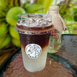 กาแฟอเมริกาโน่ช่อดอกมะพร้าว