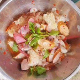 ยำ,ยำลูกชิ้น,ยำแซ่บ,ยำเขย่า, ลูกชิ้นนึ่ง-ทอด "ยำแซ่บตามใจ" ยำแซ่บตามใจ ณ. "ถนนคนเดิน"