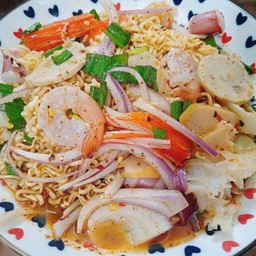 ยำมาม่ารวมมิตร