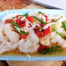 ยำเล็บมือนาง