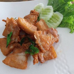 สามชั้นทอด