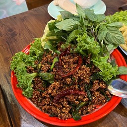 ลาบหมูทอด