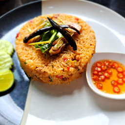 ข้าวผัดต้มยำหมู