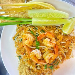 ผัดไทยกุ้งสด
