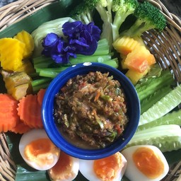 ชุดน้ำพริกเห็ดย่างไข่ต้มผักสดผักลวกชุดเล้ก